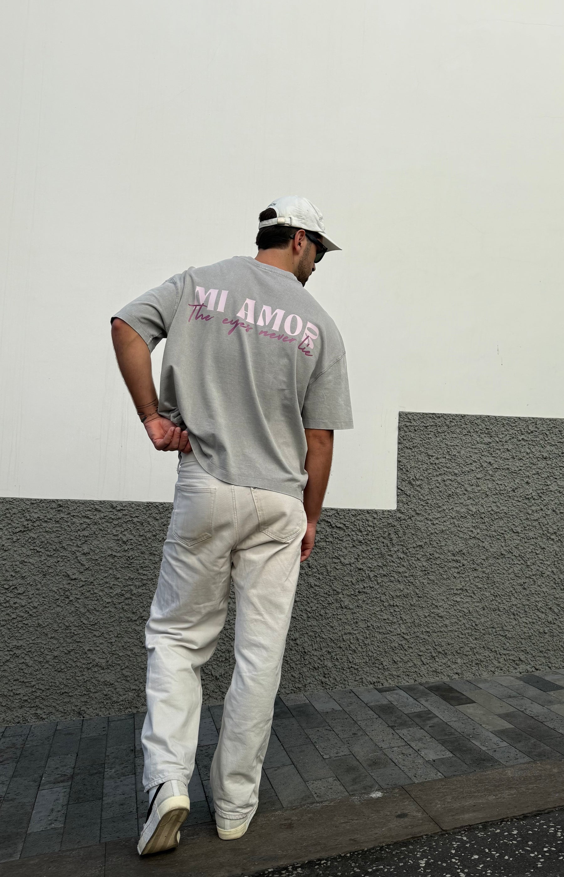 Camiseta MI AMOR the eyes never lie